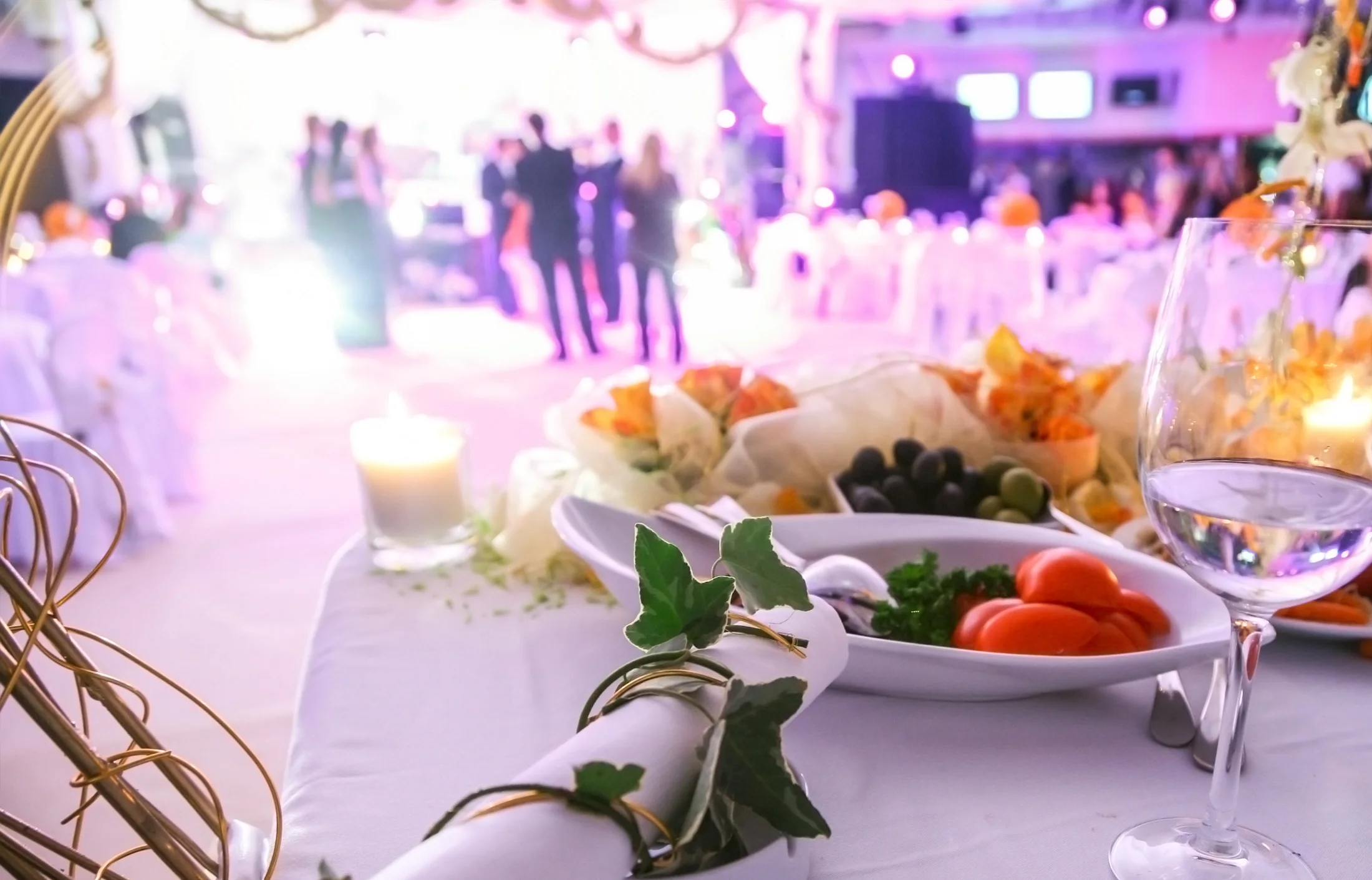 Why Hiring a Limo for Prom, Weddings or Special Events in Colorado Is Worth It